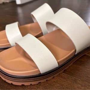Women’s sandals
